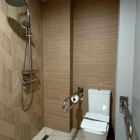 A Tu Ritmo! Edificio Muy Tranquilo Y Moderno! *