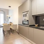 A Tu Ritmo! Edificio Muy Tranquilo Y Moderno! Apartmán *